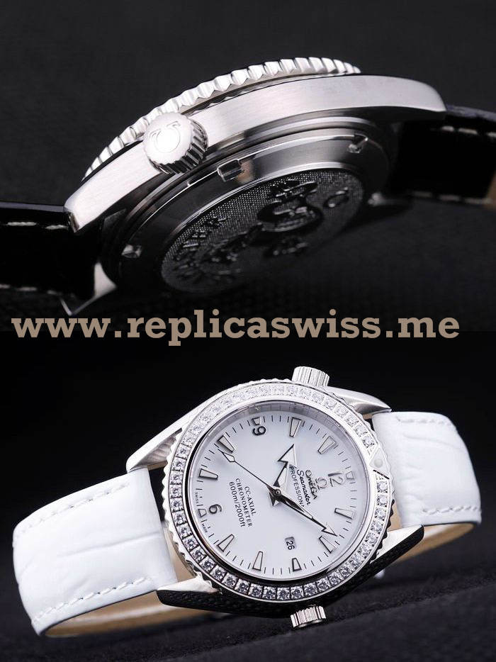 www.repliAcaswiss.me Omega replica watches66